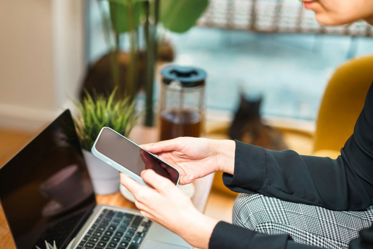 Picture of How to Start a Freelance Business and Attract High-Paying Clients in 2025